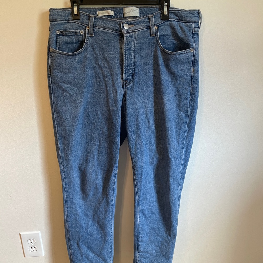 Universal Thread High Rise Women Jeans - Blue